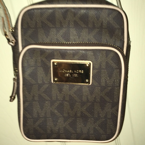 Michael Kors Crossbody Bag - Picture 2 of 7